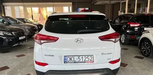HYUNDAI Tucson 