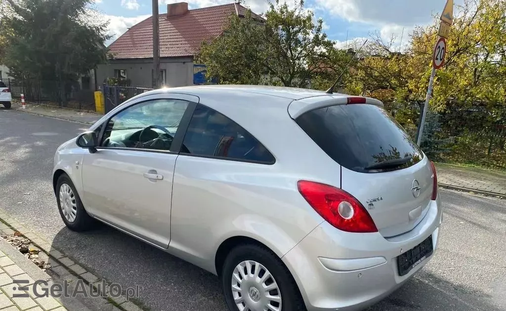 OPEL Corsa 