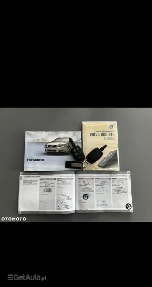 VOLVO V50 