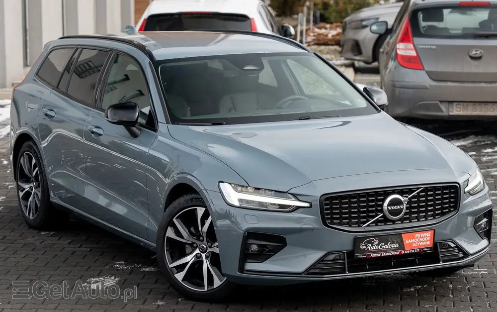 VOLVO V60 
