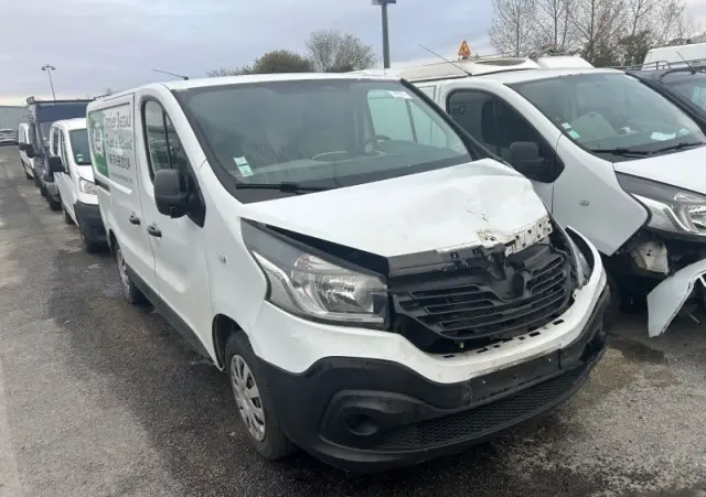 RENAULT TRAFIC 