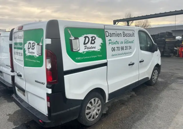 RENAULT TRAFIC 