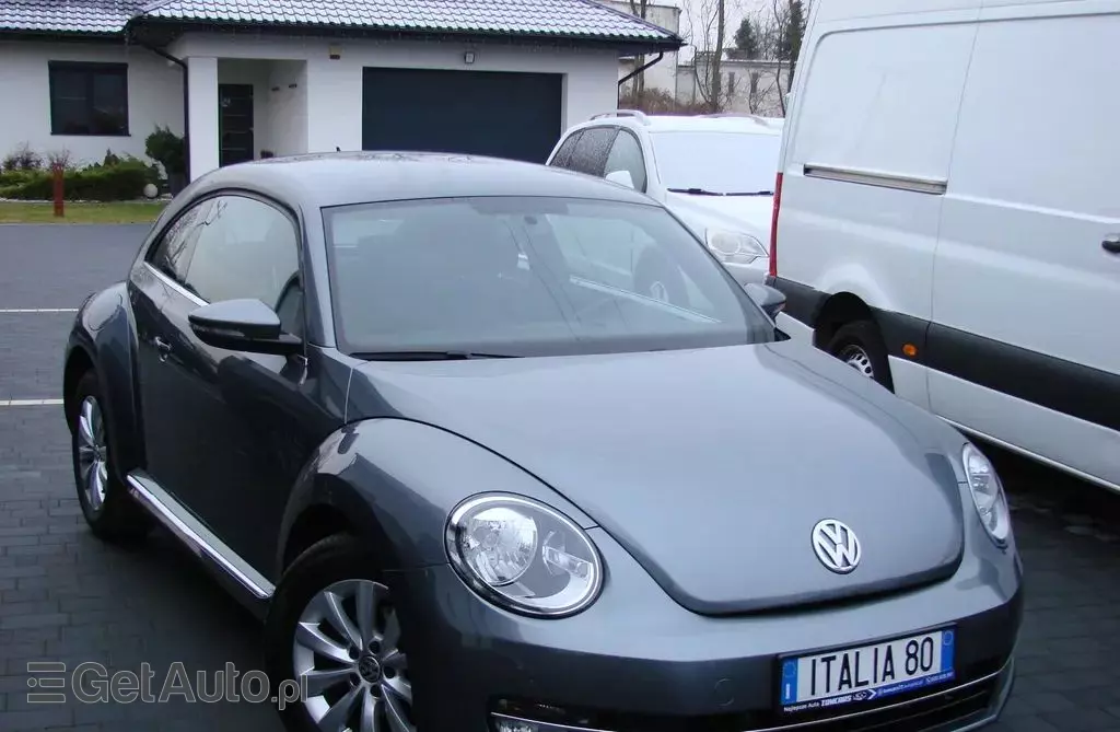 VOLKSWAGEN Beetle 