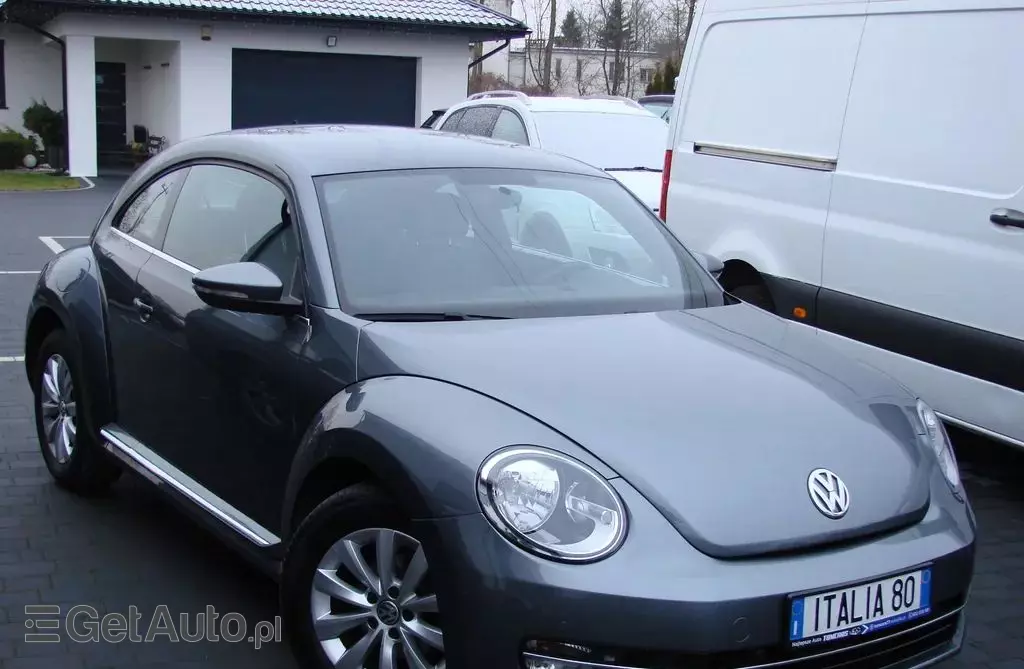 VOLKSWAGEN Beetle 