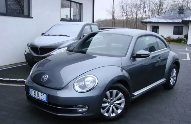 VOLKSWAGEN Beetle 