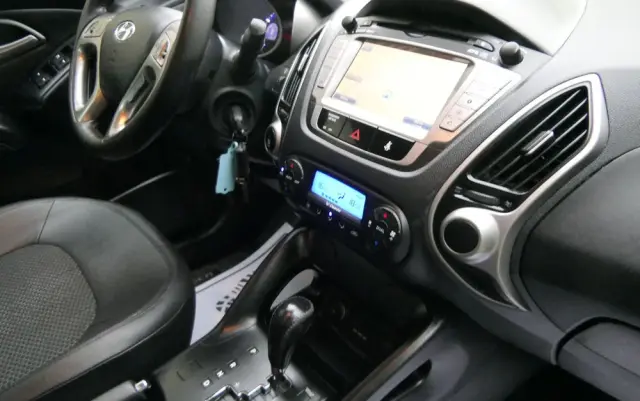 HYUNDAI Ix35 2.0 2WD Automatik Style