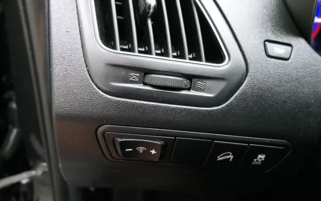 HYUNDAI Ix35 2.0 2WD Automatik Style
