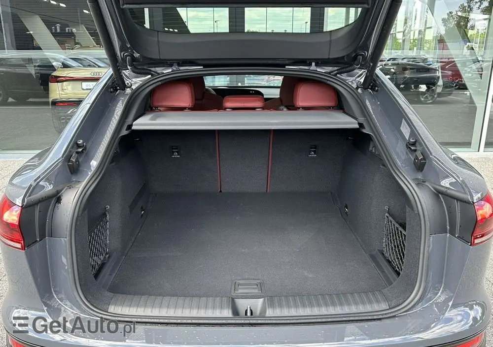 AUDI SQ6 Sportback e-tron 