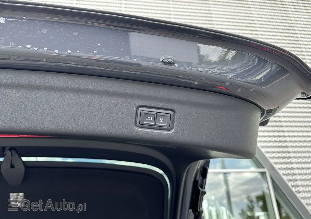 AUDI SQ6 Sportback e-tron 