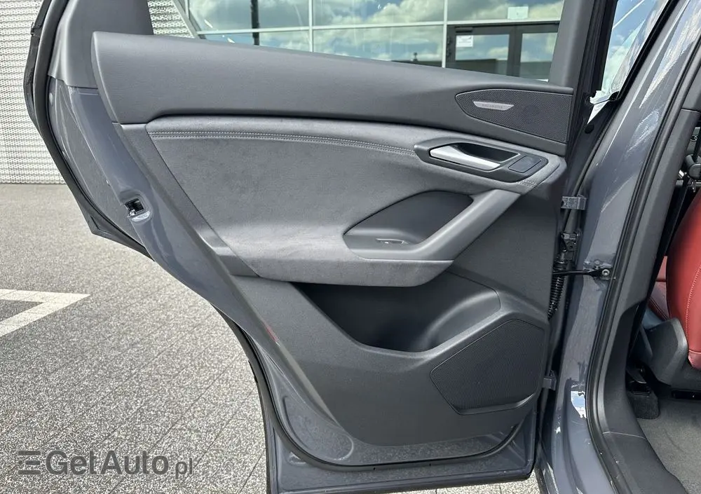 AUDI SQ6 Sportback e-tron 