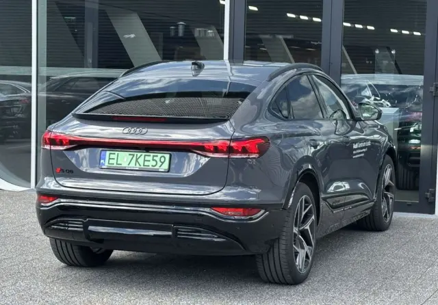 AUDI SQ6 Sportback e-tron 