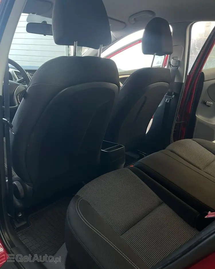 HYUNDAI I30 1.4 Classic