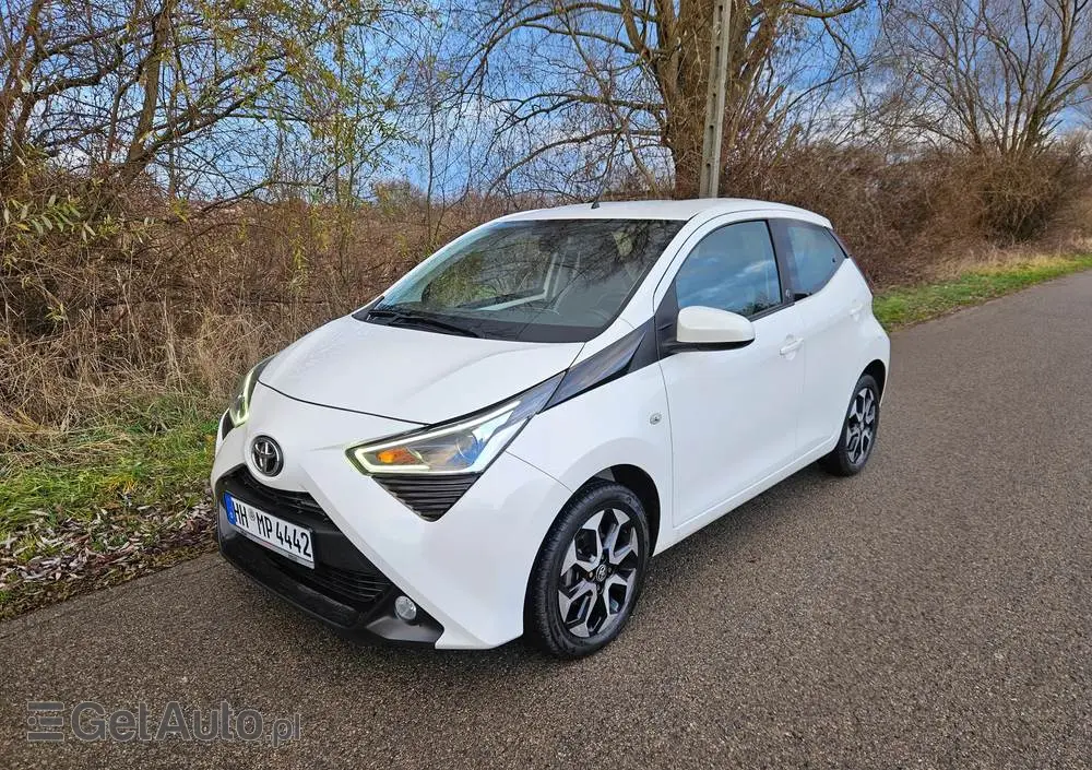 TOYOTA Aygo 1.0 VVT-i Black Edition