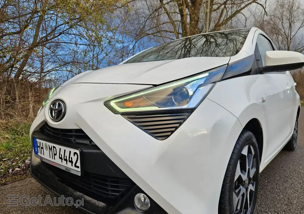 TOYOTA Aygo 1.0 VVT-i Black Edition