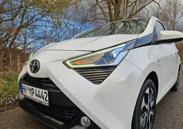 TOYOTA Aygo 1.0 VVT-i Black Edition