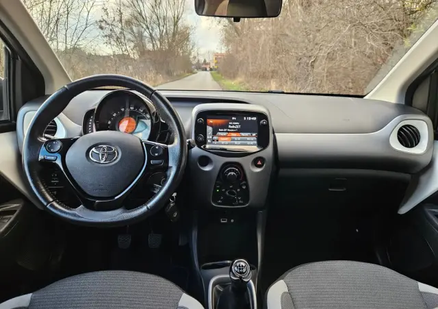 TOYOTA Aygo 1.0 VVT-i Black Edition