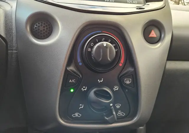 TOYOTA Aygo 1.0 VVT-i Black Edition