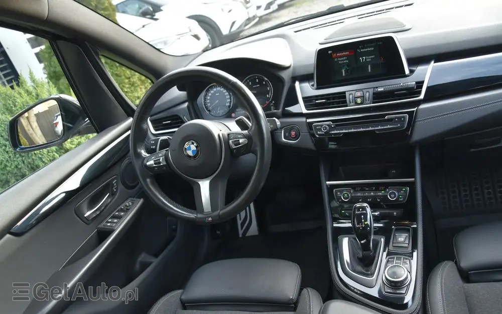 BMW Seria 2 218d xDrive Sport-Aut M Sport