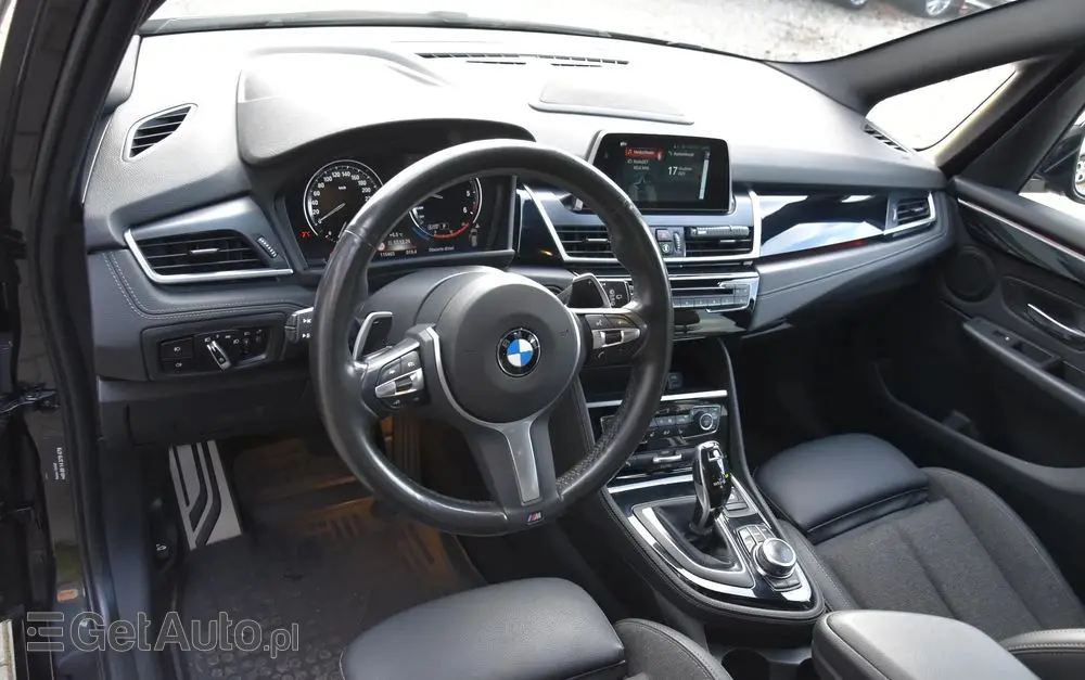 BMW Seria 2 218d xDrive Sport-Aut M Sport