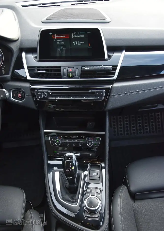 BMW Seria 2 218d xDrive Sport-Aut M Sport