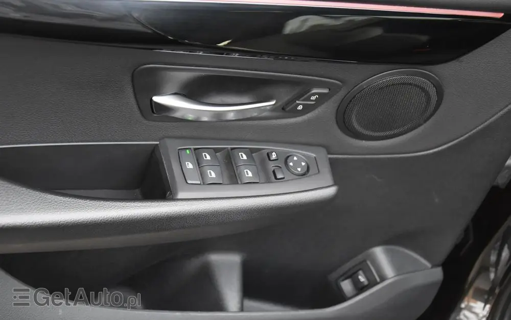 BMW Seria 2 218d xDrive Sport-Aut M Sport