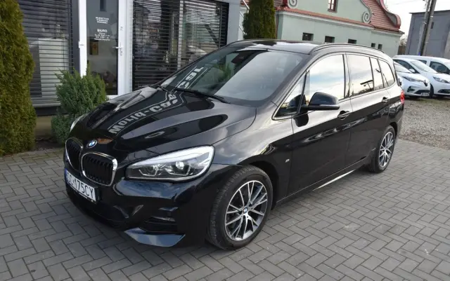 BMW Seria 2 218d xDrive Sport-Aut M Sport