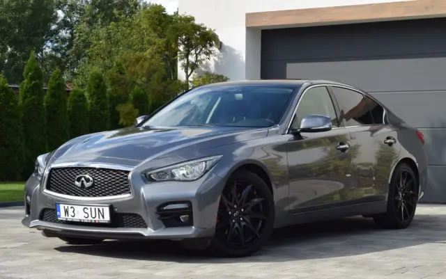 INFINITI Q50 2.0t Sport Sound Studio by Bose
