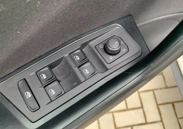 VOLKSWAGEN T-Roc 1.5 TSI Life DSG