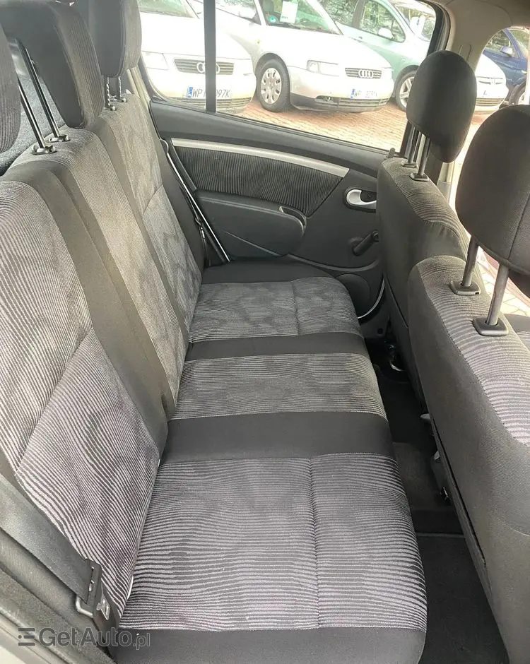 DACIA Sandero 1.4 Laureate