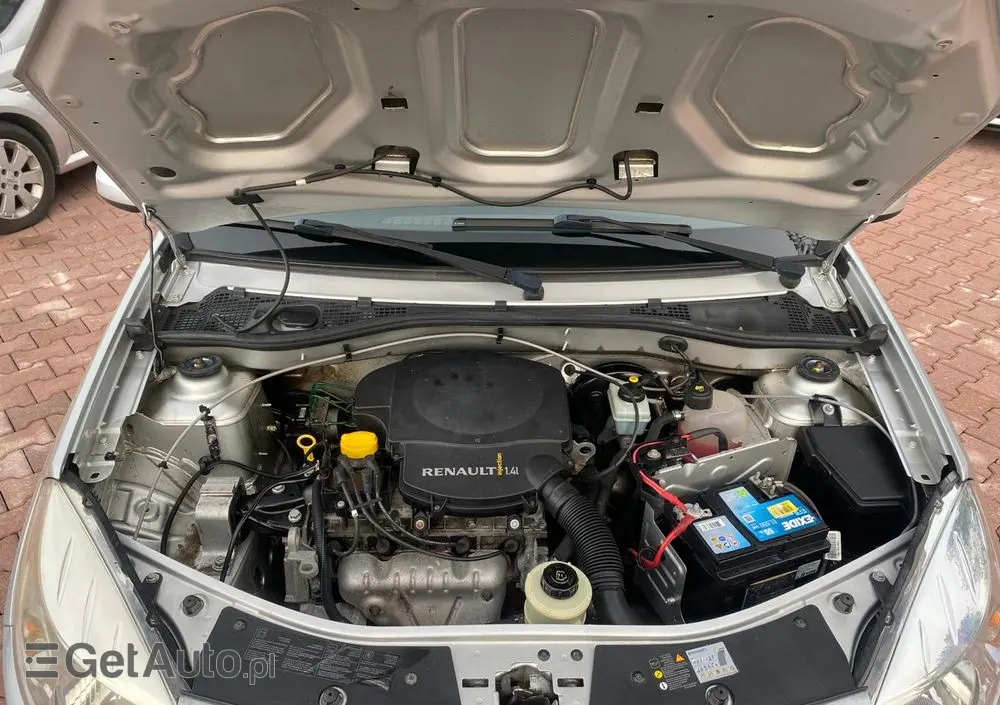 DACIA Sandero 1.4 Laureate