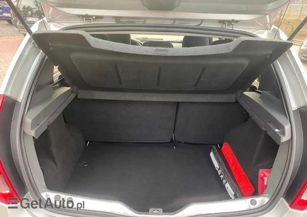 DACIA Sandero 1.4 Laureate