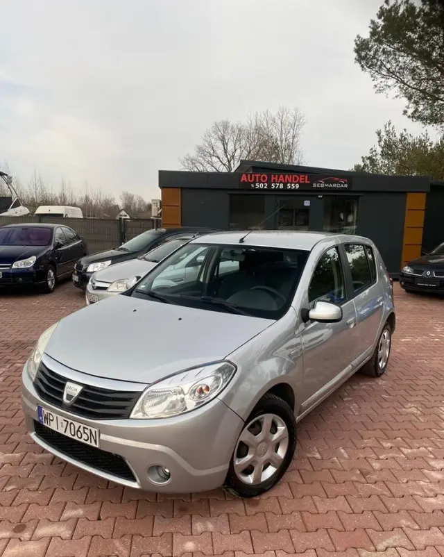 DACIA Sandero 1.4 Laureate