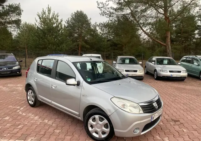 DACIA Sandero 1.4 Laureate