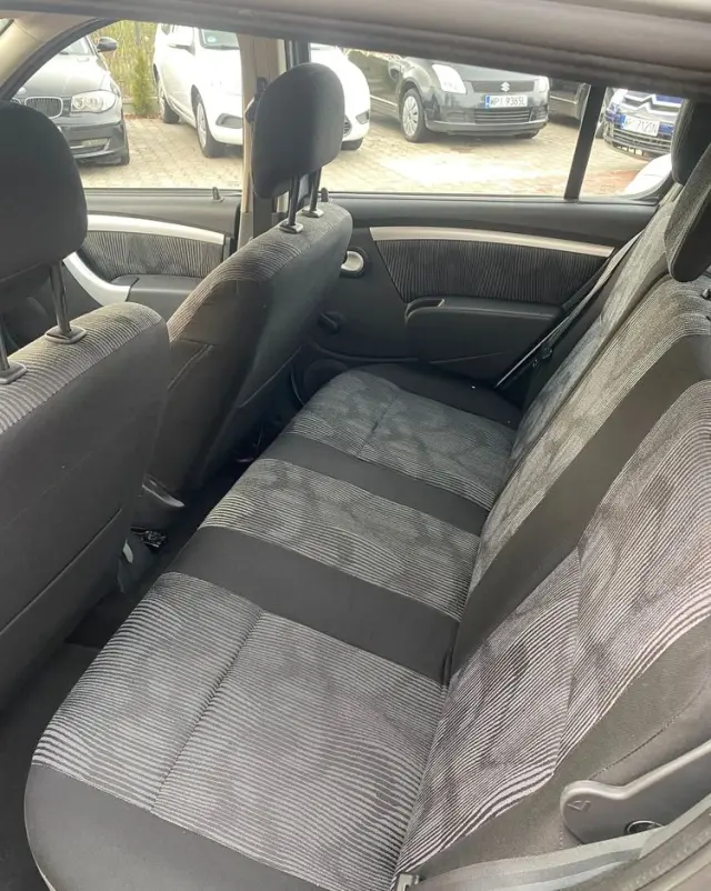 DACIA Sandero 1.4 Laureate