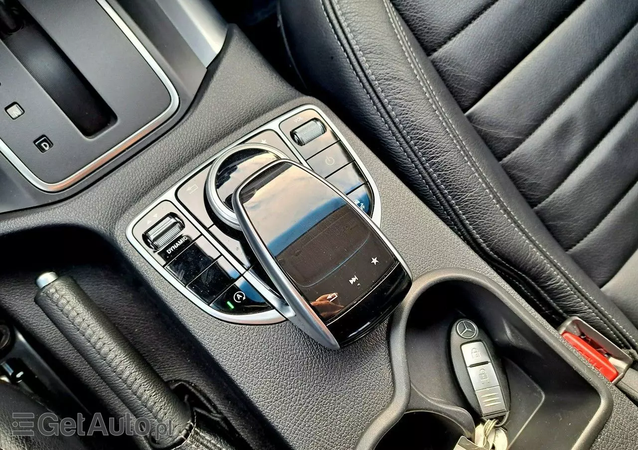 MERCEDES-BENZ Klasa X 