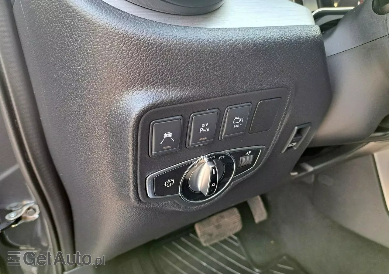 MERCEDES-BENZ Klasa X 