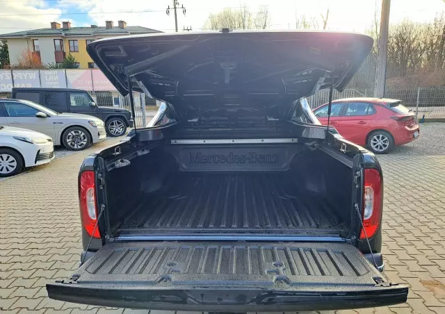 MERCEDES-BENZ Klasa X 