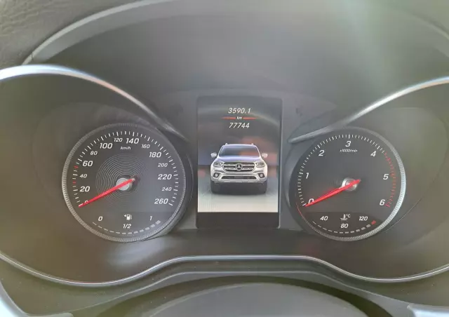 MERCEDES-BENZ Klasa X 