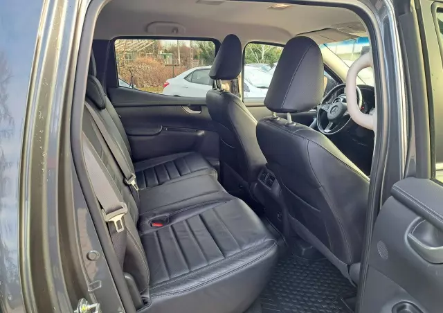 MERCEDES-BENZ Klasa X 