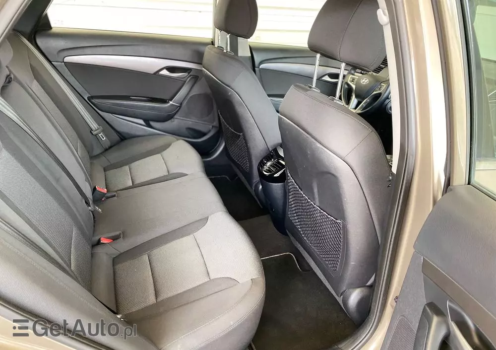 HYUNDAI I40 1.7 CRDi Comfort +