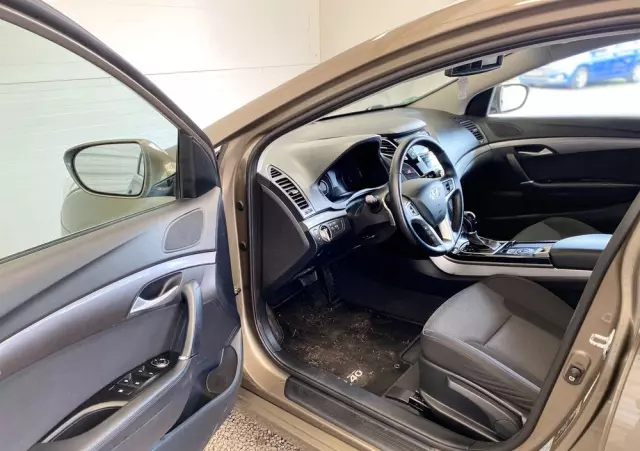 HYUNDAI I40 1.7 CRDi Comfort +