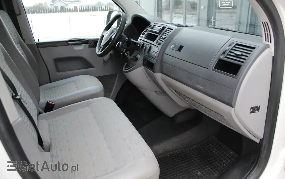 VOLKSWAGEN Transporter T6 