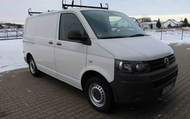VOLKSWAGEN Transporter T6 