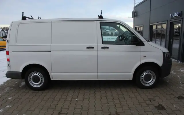 VOLKSWAGEN Transporter T6 