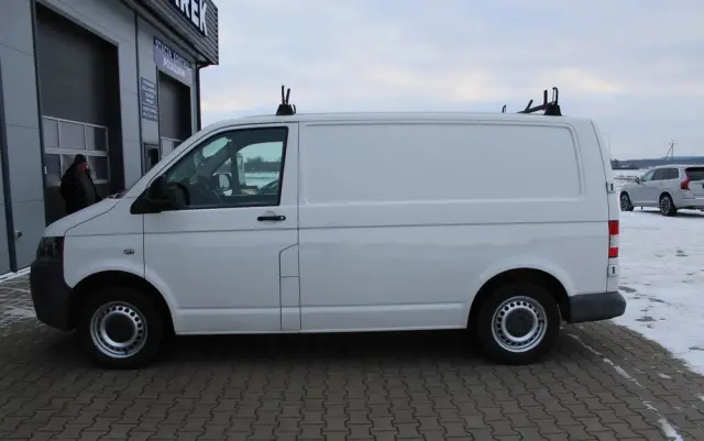 VOLKSWAGEN Transporter T6 