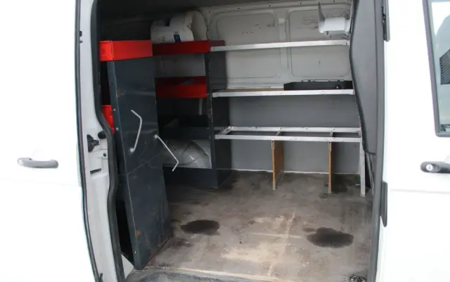 VOLKSWAGEN Transporter T6 