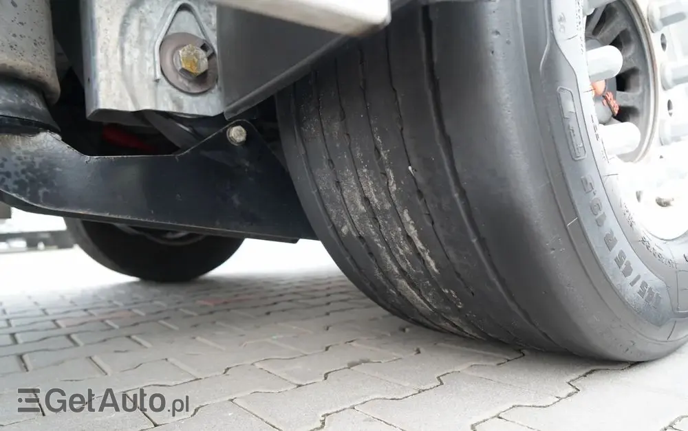 VOLVO FH 500 / XXL / ZESTAW TANDEM PRZEJAZDOWY 120 M3 / 2024 / I-PARK COOL / ZAWIESIE DOKI DO WÓZKA / OŚ PODNOSZONA / ALUFELGI / PRZYCZEPA WECON / PO KONTRAKCIE SERWISOWYM 