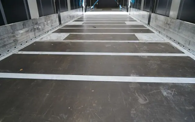 VOLVO FH 500 / XXL / ZESTAW TANDEM PRZEJAZDOWY 120 M3 / 2024 / I-PARK COOL / ZAWIESIE DOKI DO WÓZKA / OŚ PODNOSZONA / ALUFELGI / PRZYCZEPA WECON / PO KONTRAKCIE SERWISOWYM 