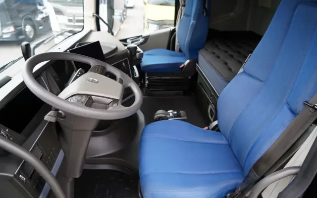 VOLVO FH 500 / XXL / ZESTAW TANDEM PRZEJAZDOWY 120 M3 / 2024 / I-PARK COOL / ZAWIESIE DOKI DO WÓZKA / OŚ PODNOSZONA / ALUFELGI / PRZYCZEPA WECON / PO KONTRAKCIE SERWISOWYM 