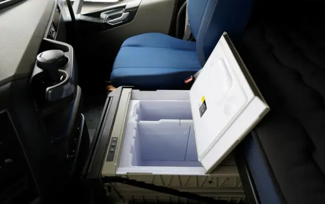 VOLVO FH 500 / XXL / ZESTAW TANDEM PRZEJAZDOWY 120 M3 / 2024 / I-PARK COOL / ZAWIESIE DOKI DO WÓZKA / OŚ PODNOSZONA / ALUFELGI / PRZYCZEPA WECON / PO KONTRAKCIE SERWISOWYM 